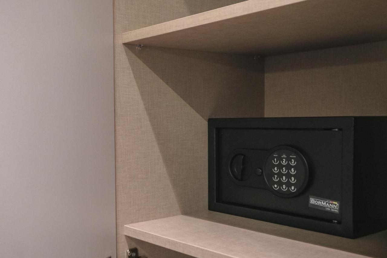 Two Steps Apartments Тирана Экстерьер фото