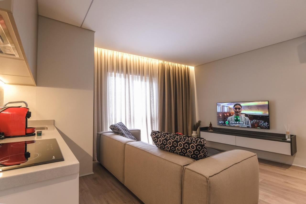 Two Steps Apartments Тирана Экстерьер фото