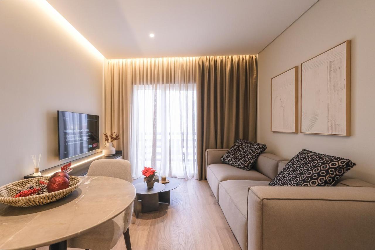 Two Steps Apartments Тирана Экстерьер фото