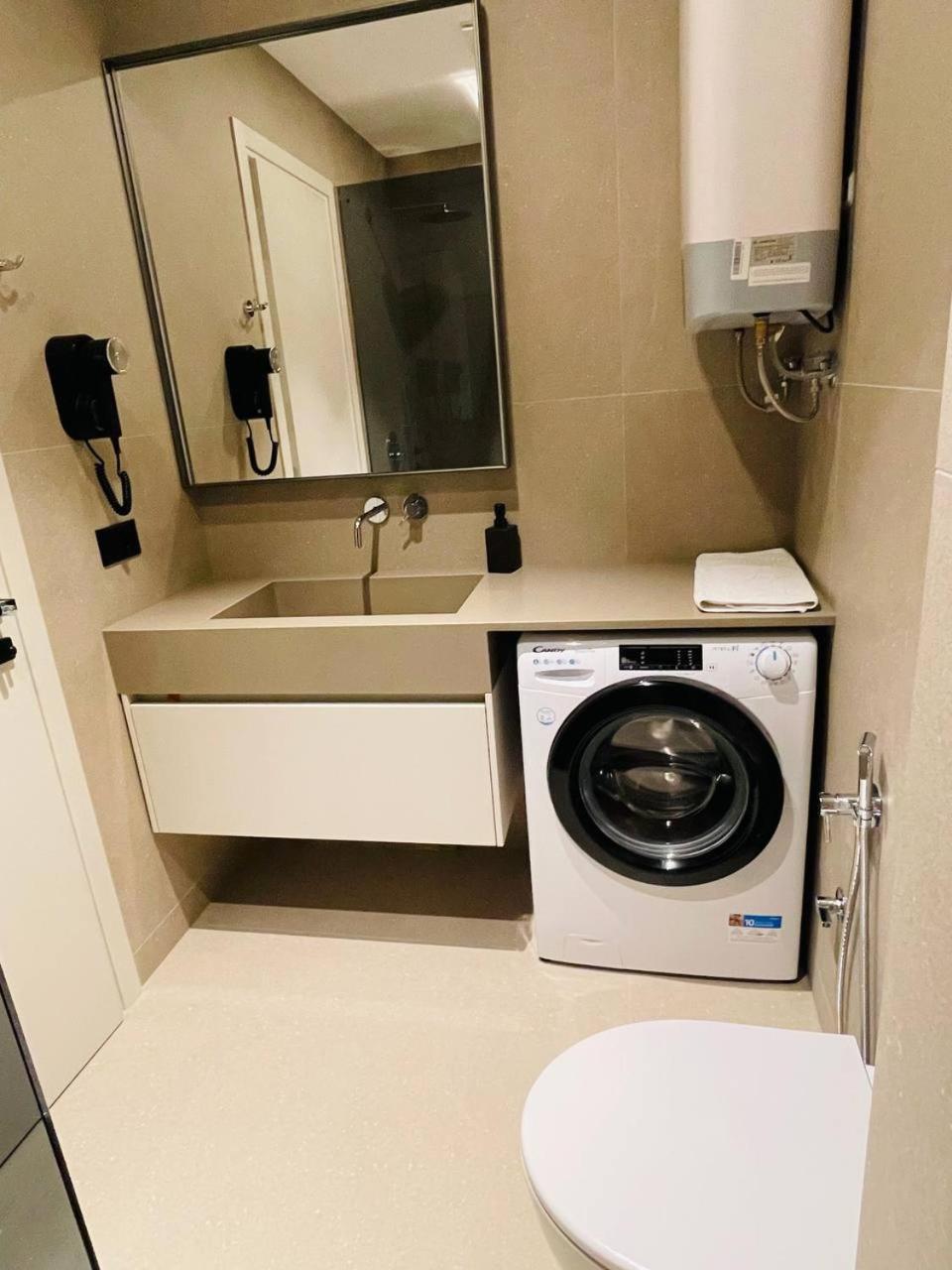 Two Steps Apartments Тирана Экстерьер фото