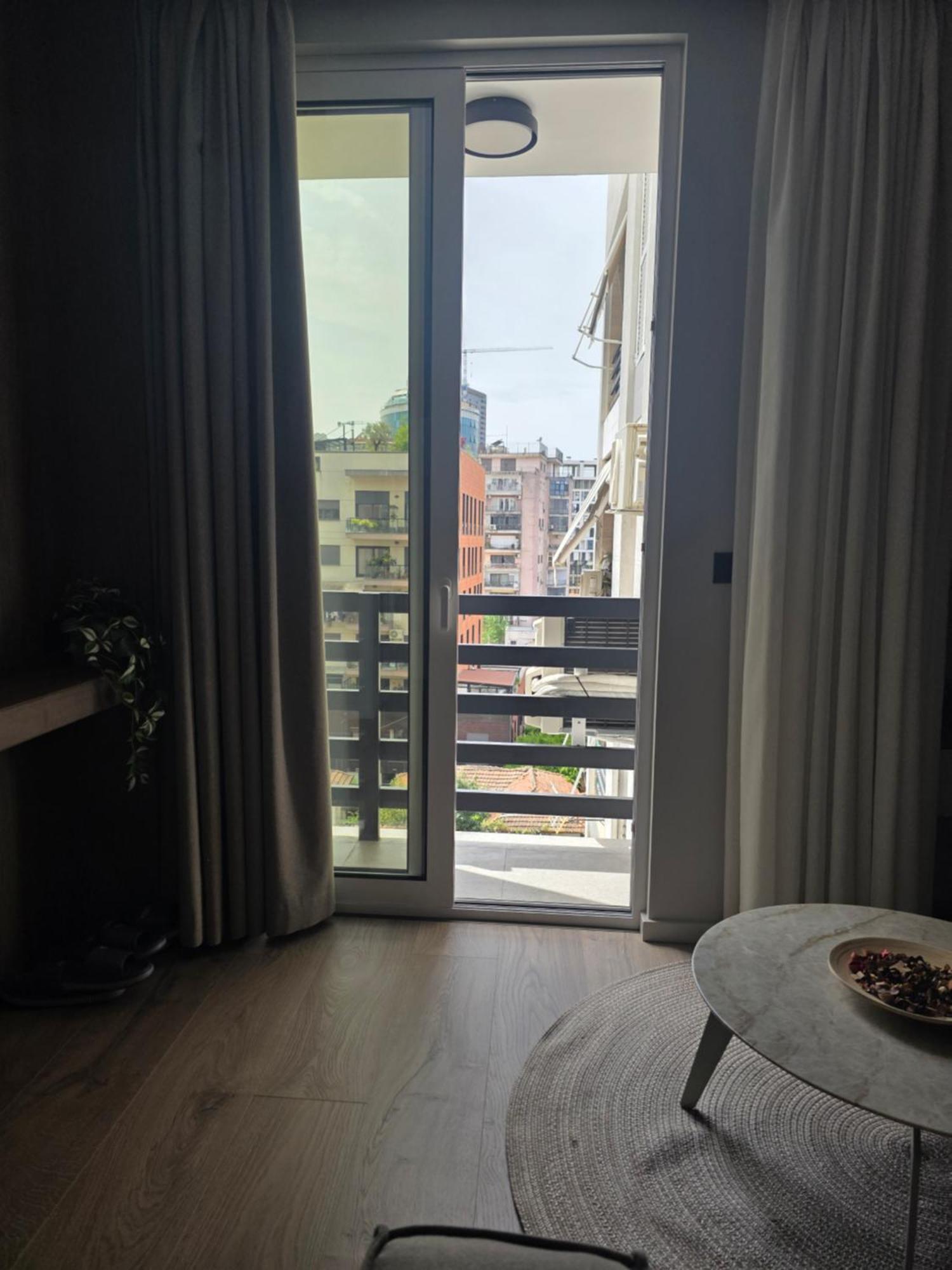 Two Steps Apartments Тирана Экстерьер фото